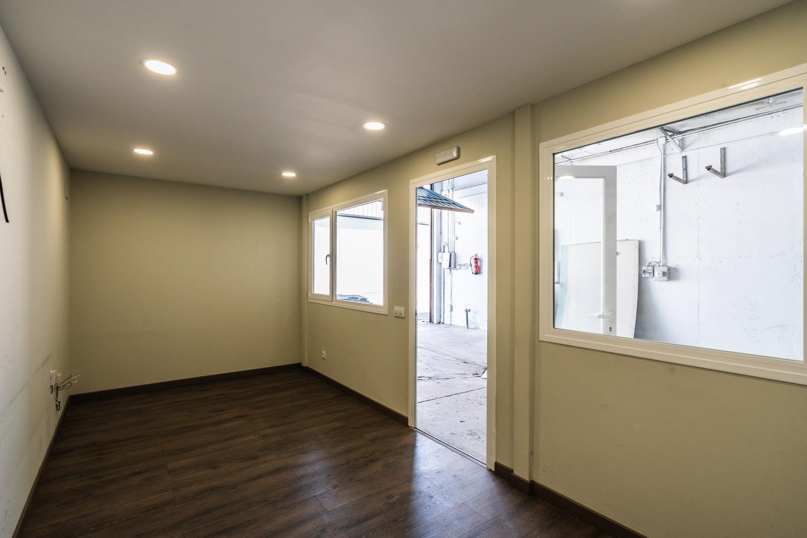 Naves-Venta-Coslada-1706946-Foto-20