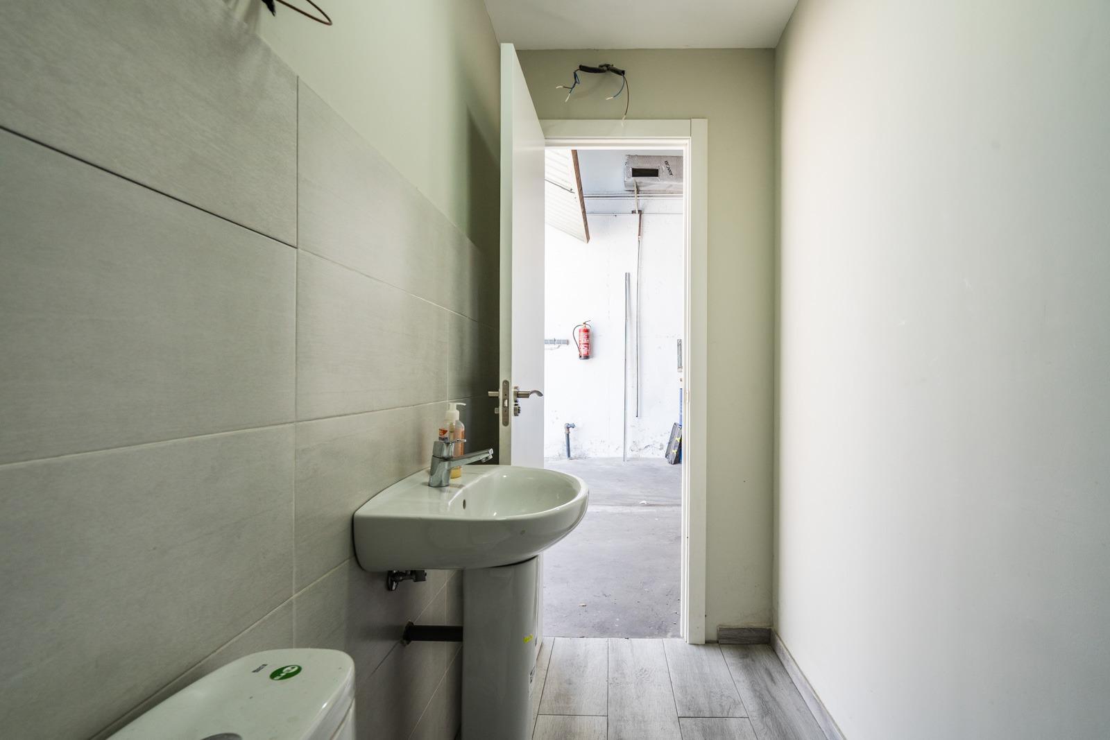 Naves-Venta-Coslada-1706946-Foto-23