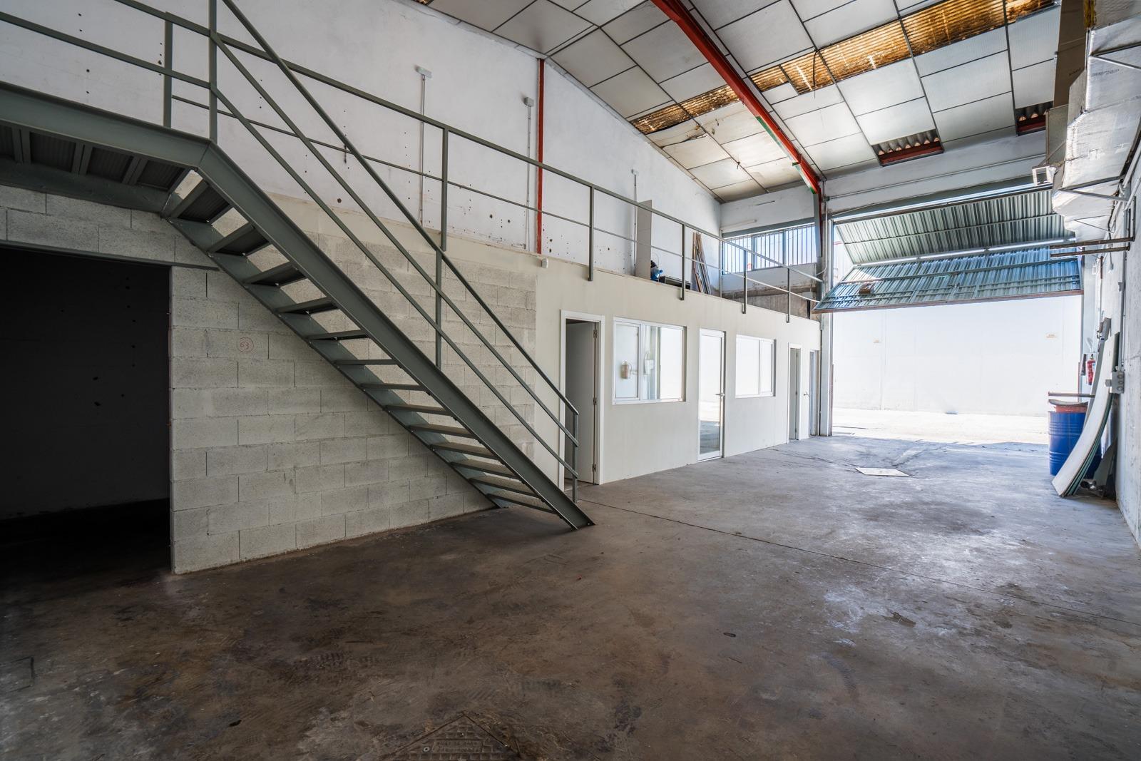 Naves-Venta-Coslada-1706946-Foto-25