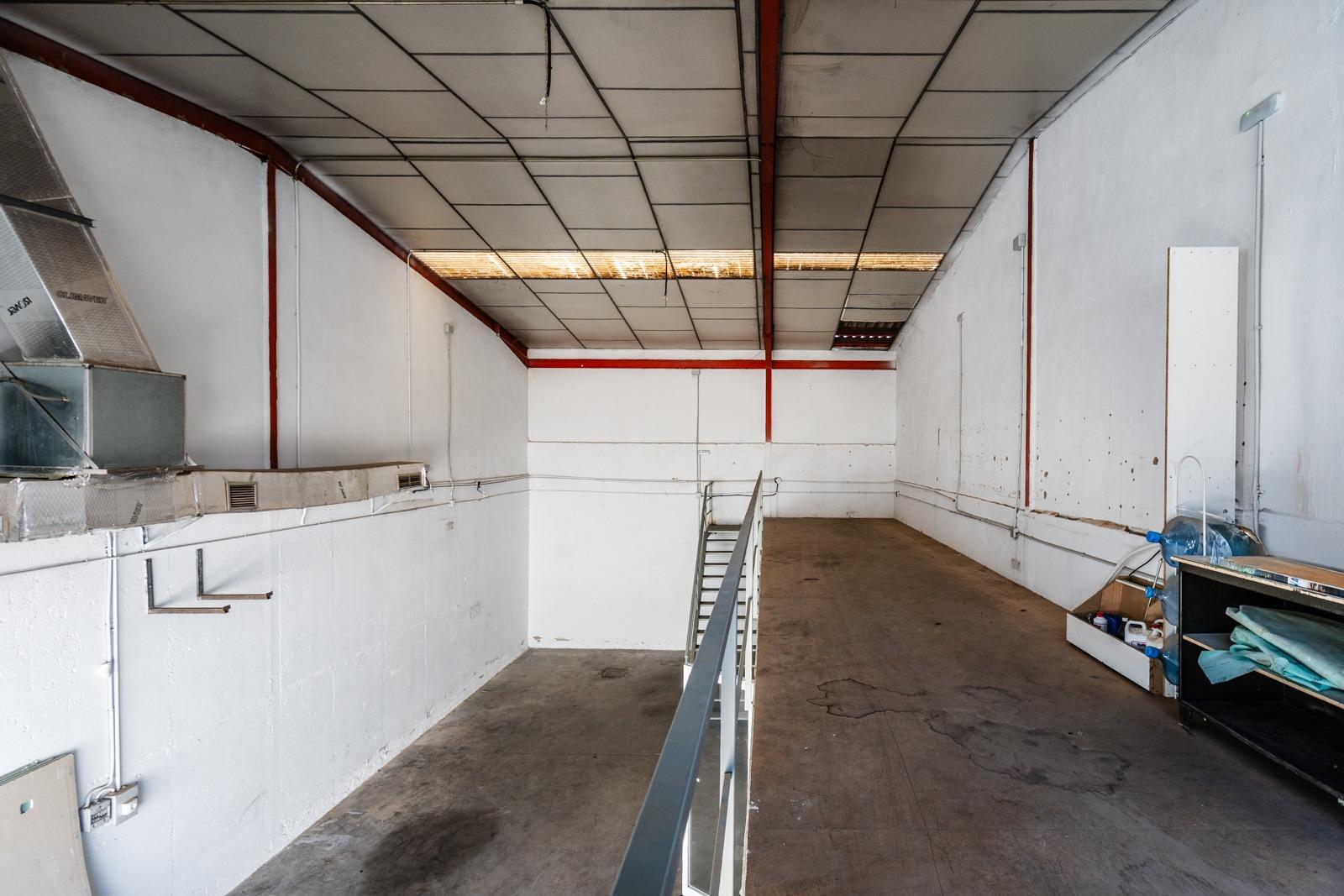 Naves-Venta-Coslada-1706946-Foto-29