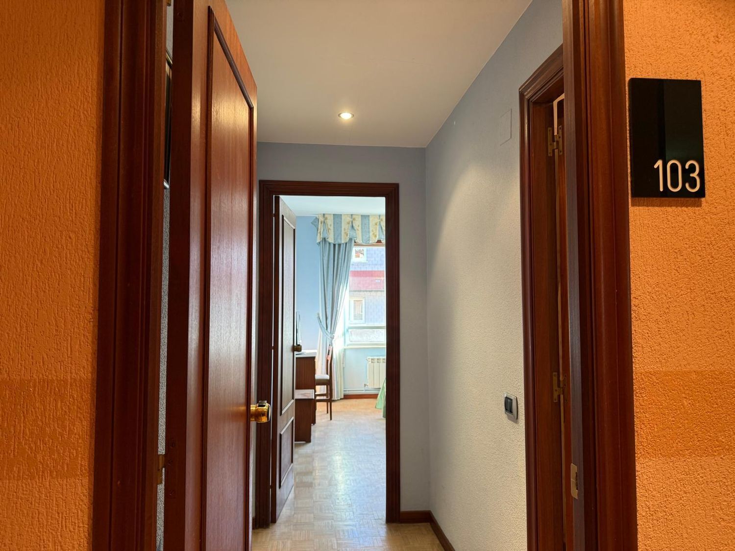 Edificios-Venta-Salas-1731790-Foto-15