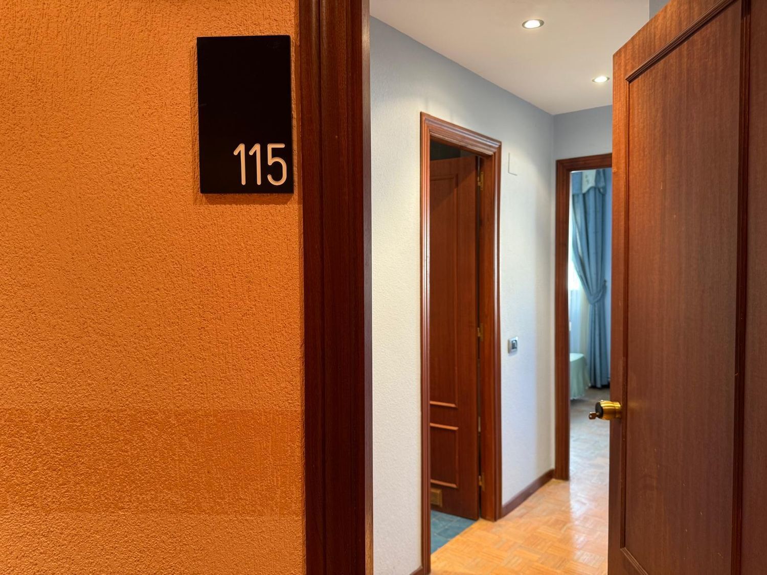 Edificios-Venta-Salas-1731790-Foto-35