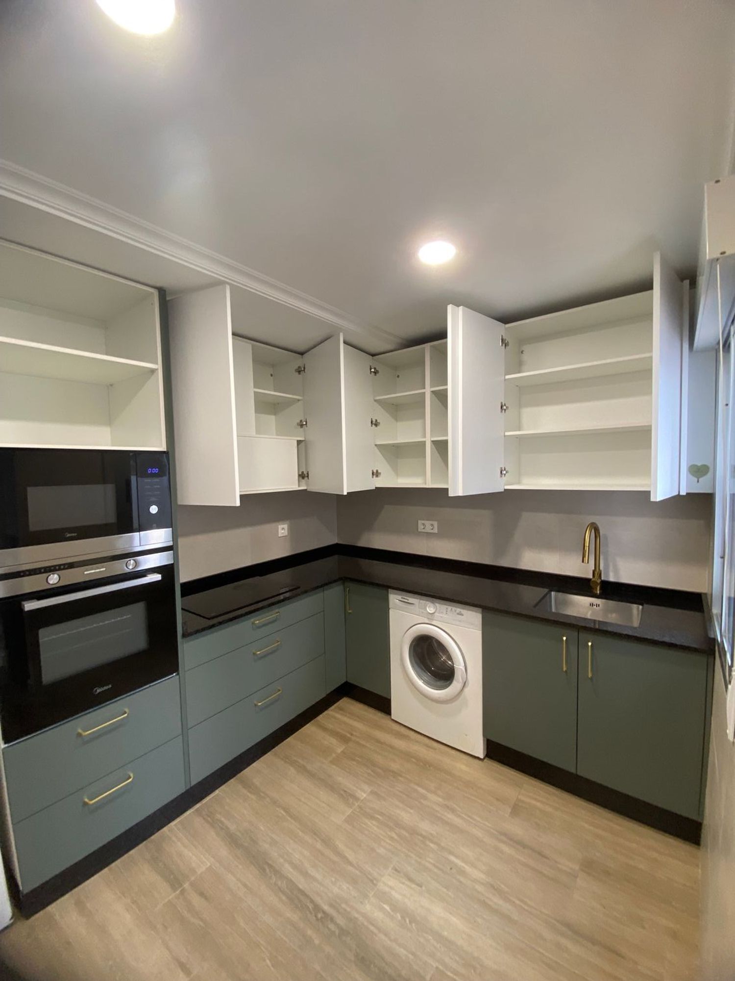 Piso en venta  calle RU JUAN BAUTISTA ANDRADE, Pontevedra  2/37