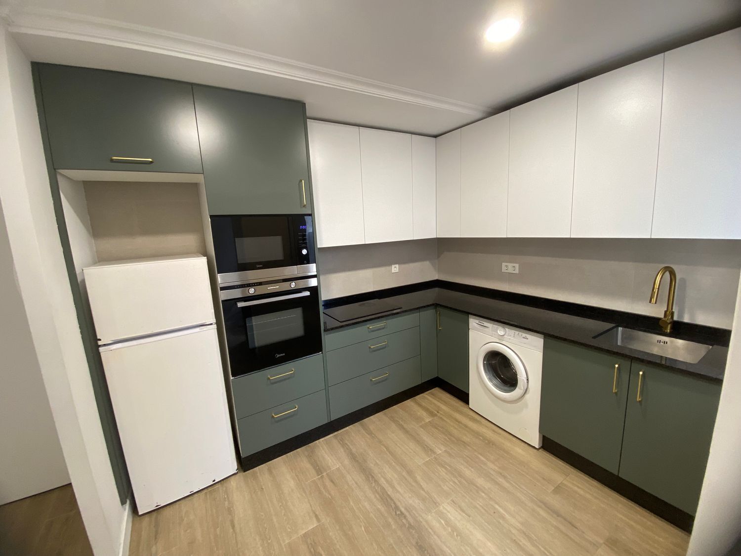 Piso en venta  calle RU JUAN BAUTISTA ANDRADE, Pontevedra  34/37