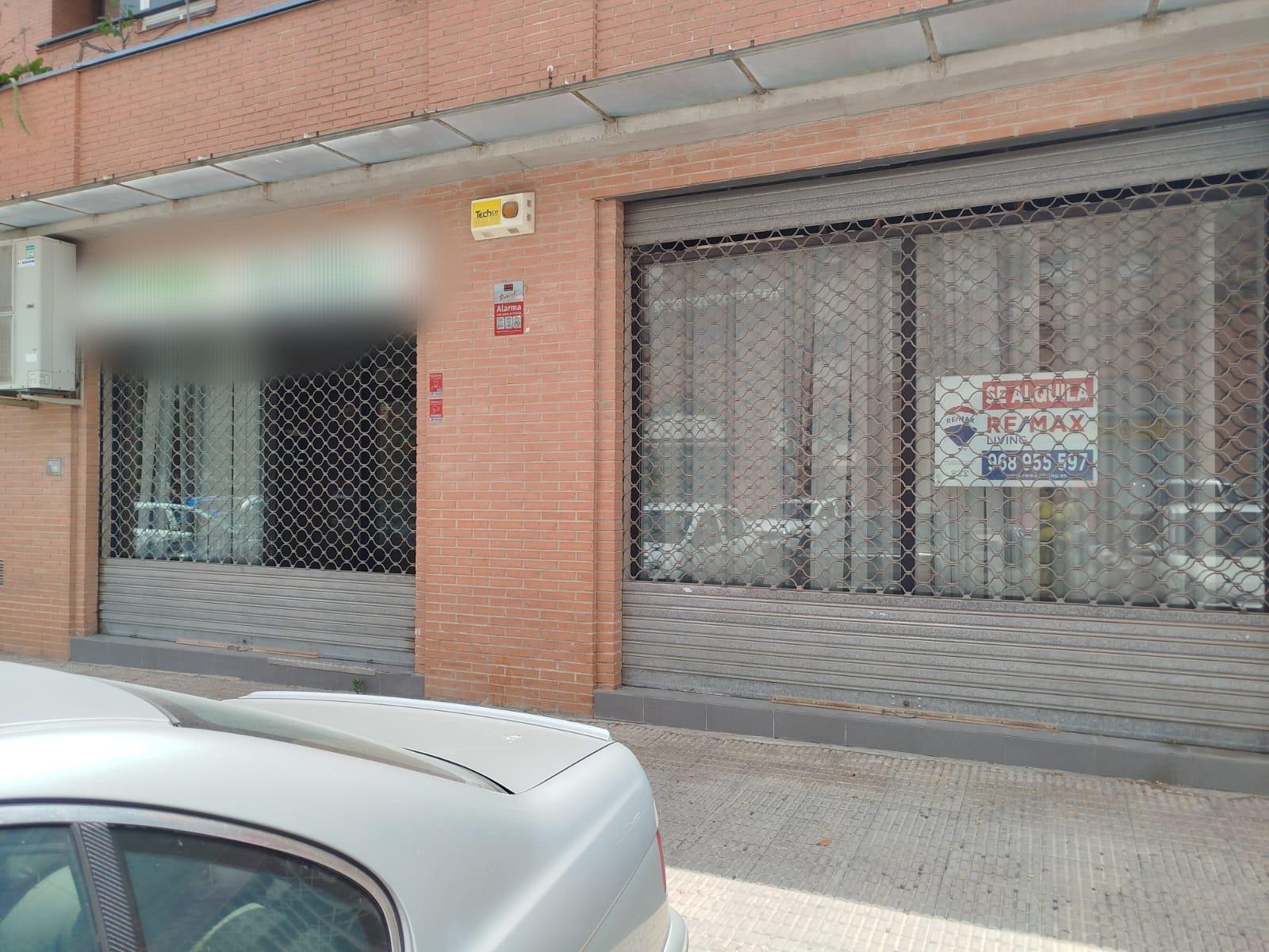 Local 130 m²  con posibilidad de reconvertir en vivienda, ideal para estudiantes