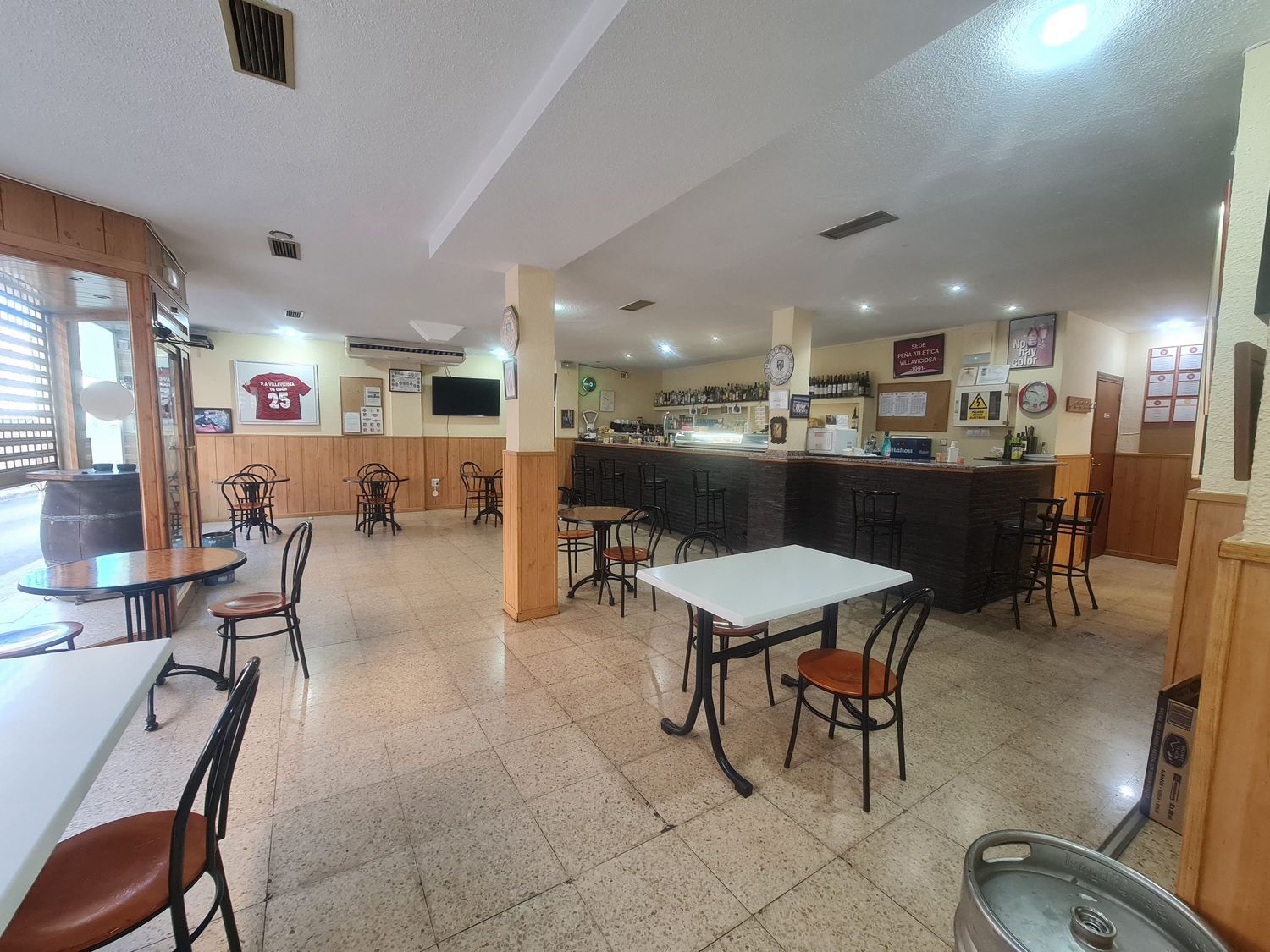 Negocios-Alquiler-Villaviciosa de OdÃ³n-1718665-Foto-4