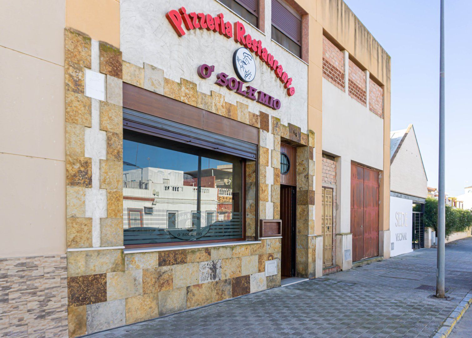 Negocios-Venta-La Puebla del Rio-1462746-Foto-2