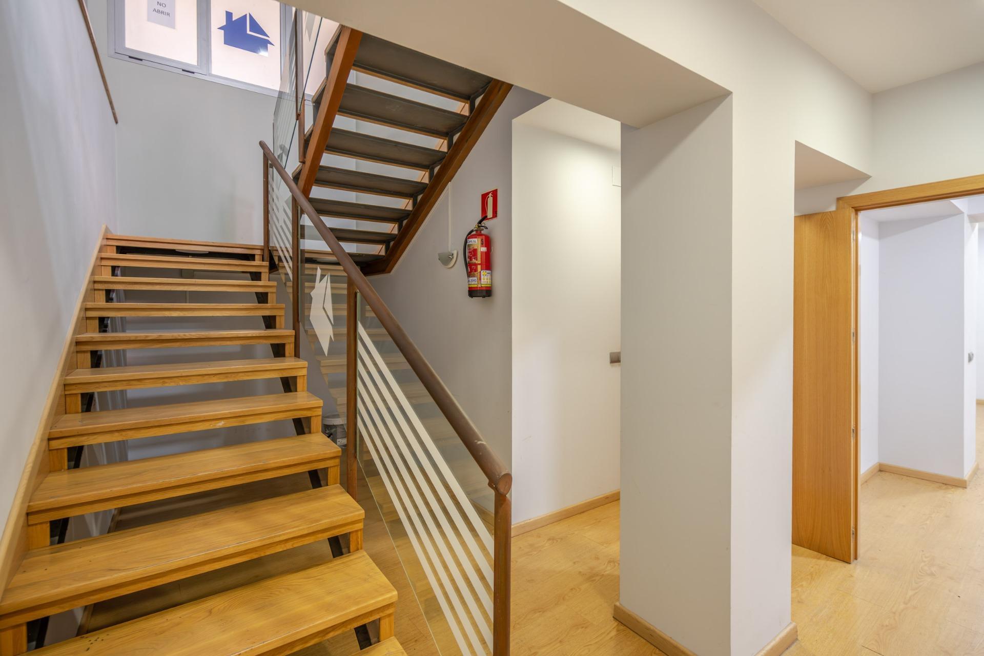 Oficina en venta  calle CADARSO, Madrid  22/34