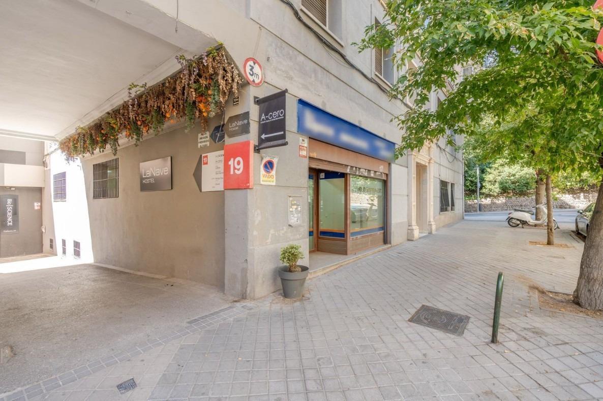 Oficina en venta  calle CADARSO, Madrid  34/34