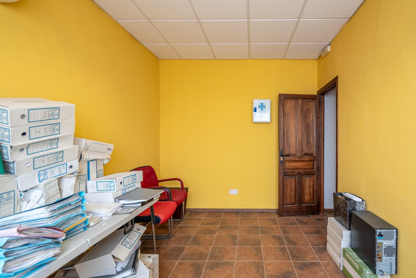 Naves-Venta-Meco-1728168-Foto-36