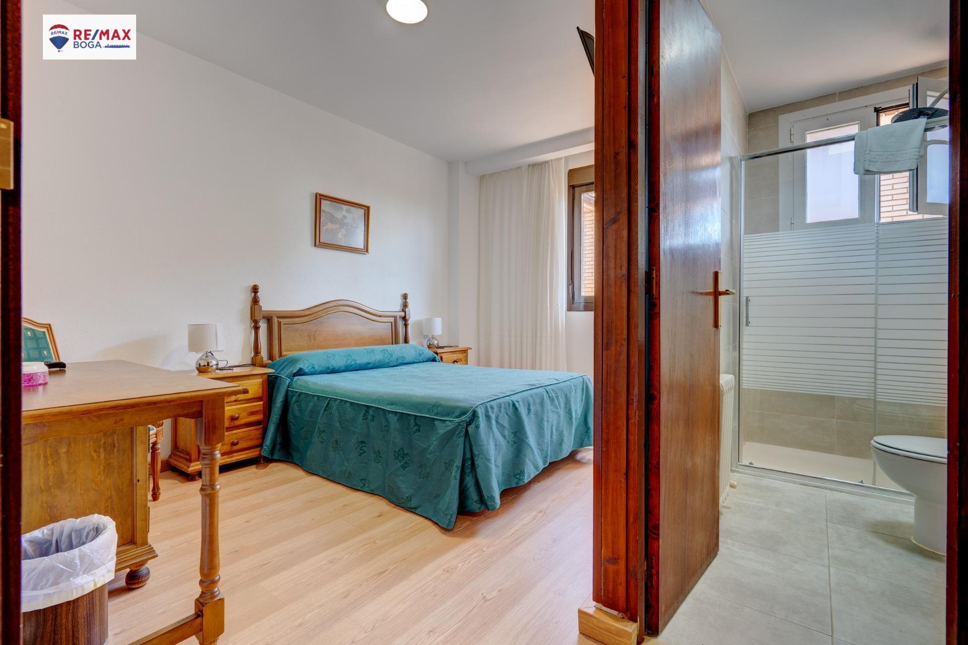 HOSTAL-RESTAURANTE en CUZCURRITA DE RÍO TIRÓN (LA RIOJA)-  EN FUNCIONAMIENTO.
