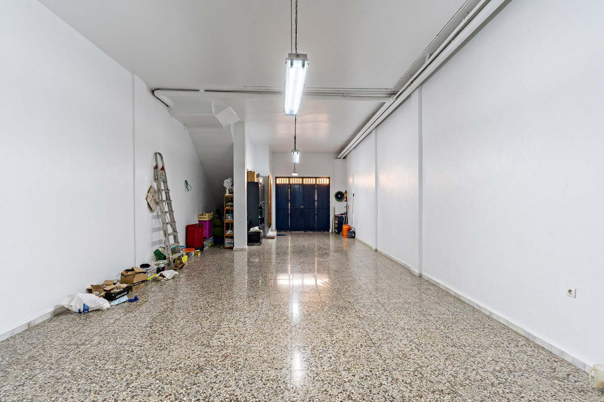 TRÍPLEX CON ALMACÉN DE 74 M2 EN PASEO LAS LOMAS DE EL EJIDO