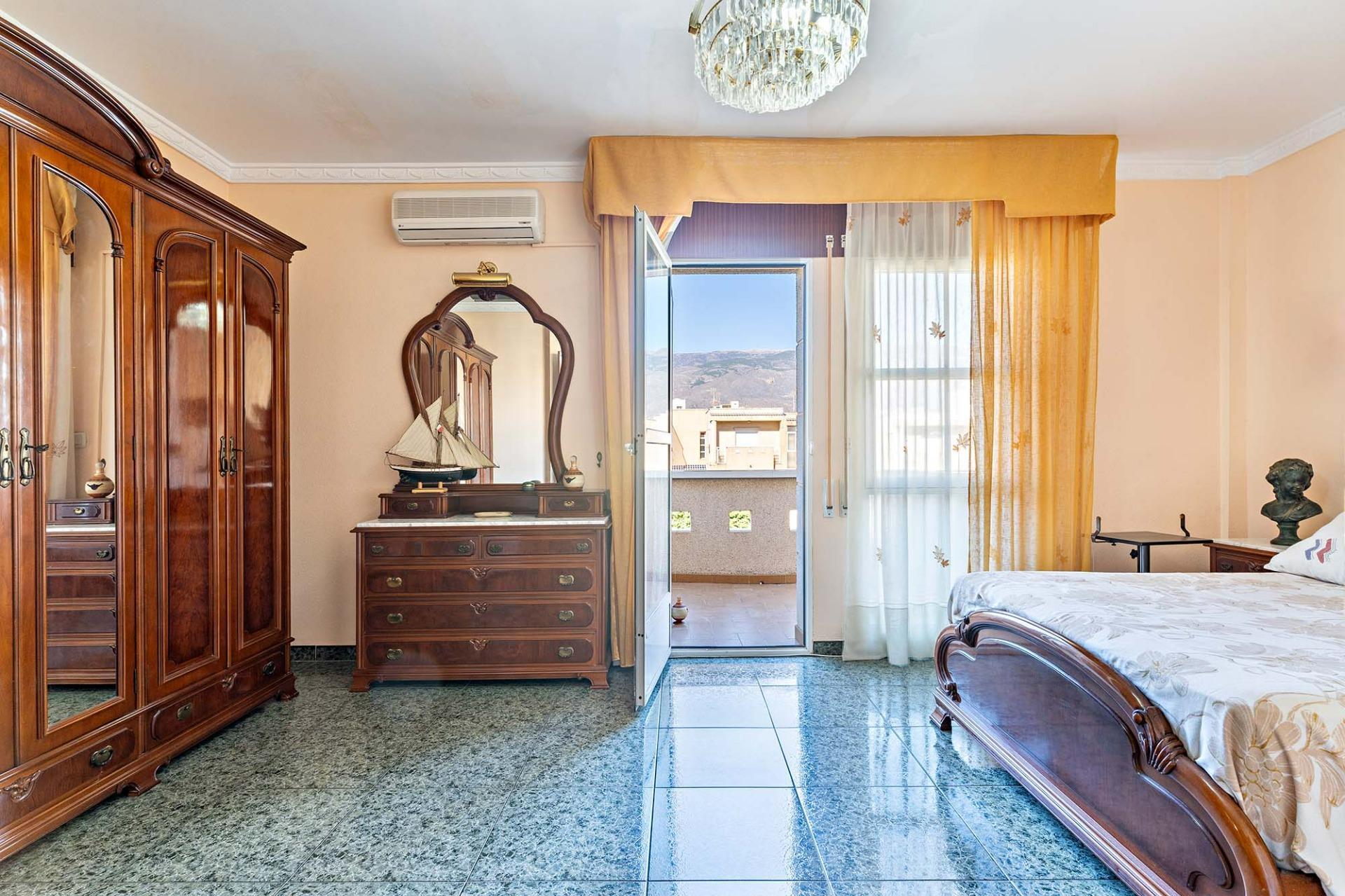 TRÍPLEX CON ALMACÉN DE 74 M2 EN PASEO LAS LOMAS DE EL EJIDO