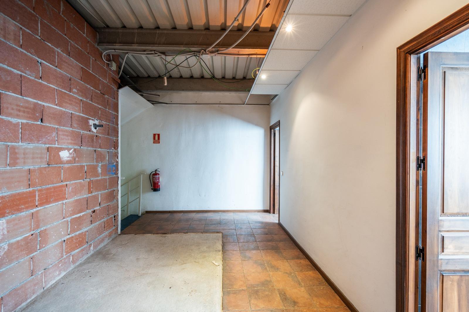 Naves-Venta-Meco-1728168-Foto-32