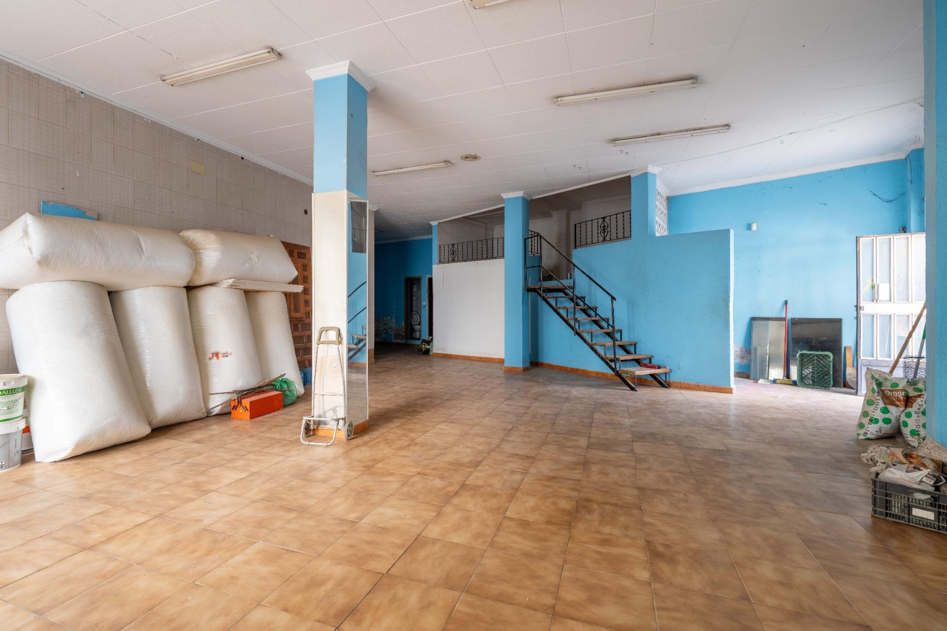 Locales-Venta-Baza-1865468-Foto-3