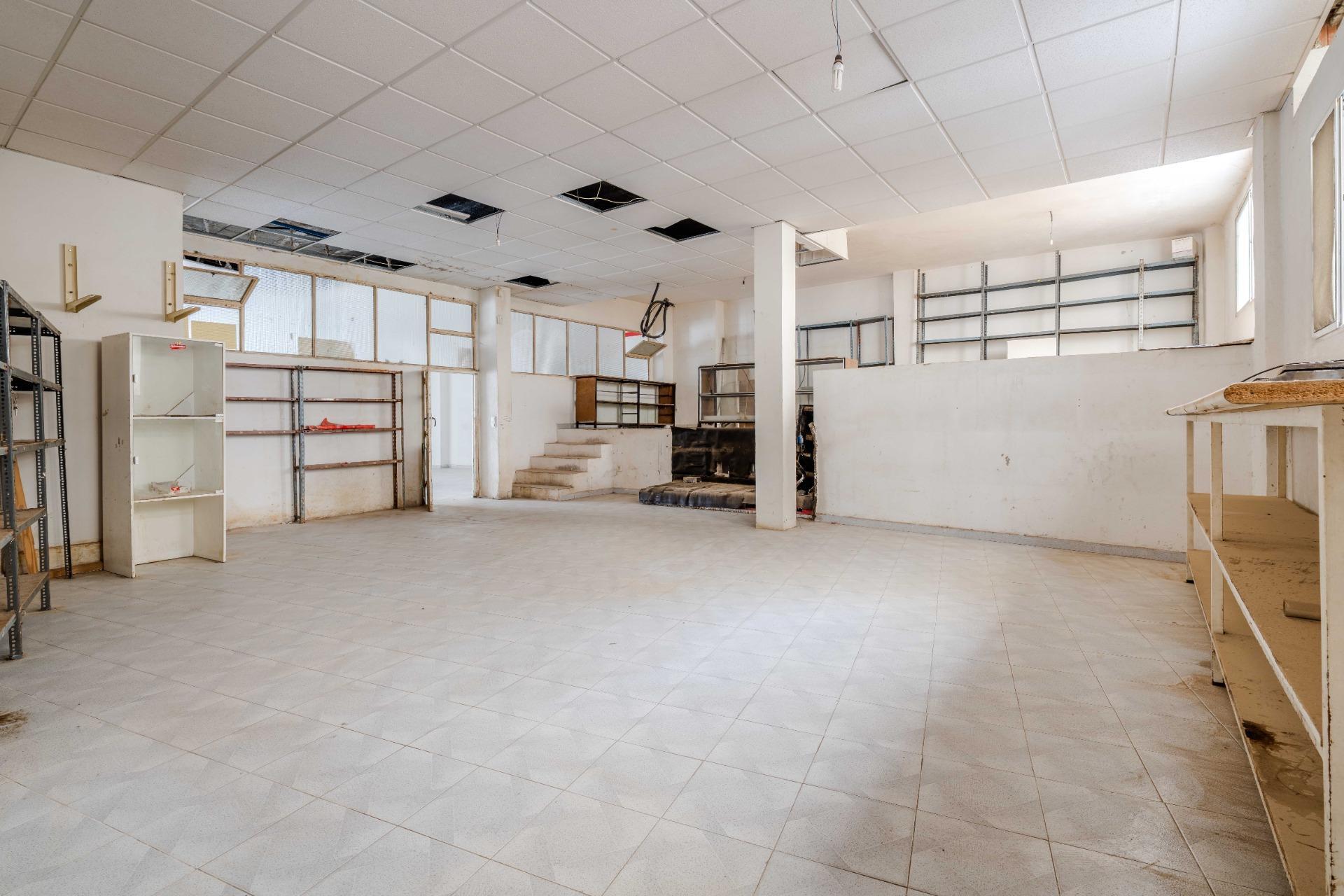 Locales-Venta-Baza-1865471-Foto-10