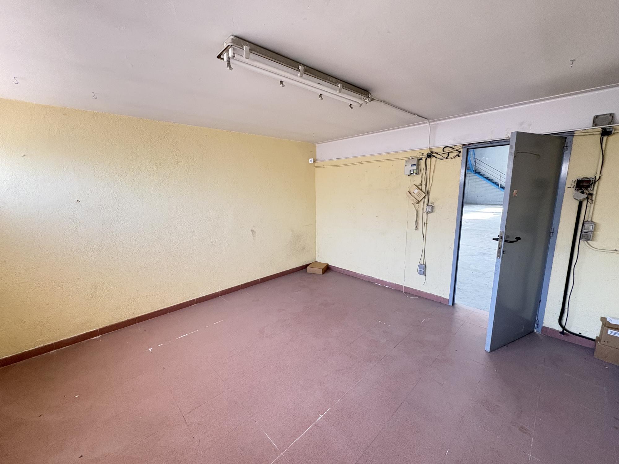 Naves-Venta-Torres de la Alameda-1865591-Foto-7