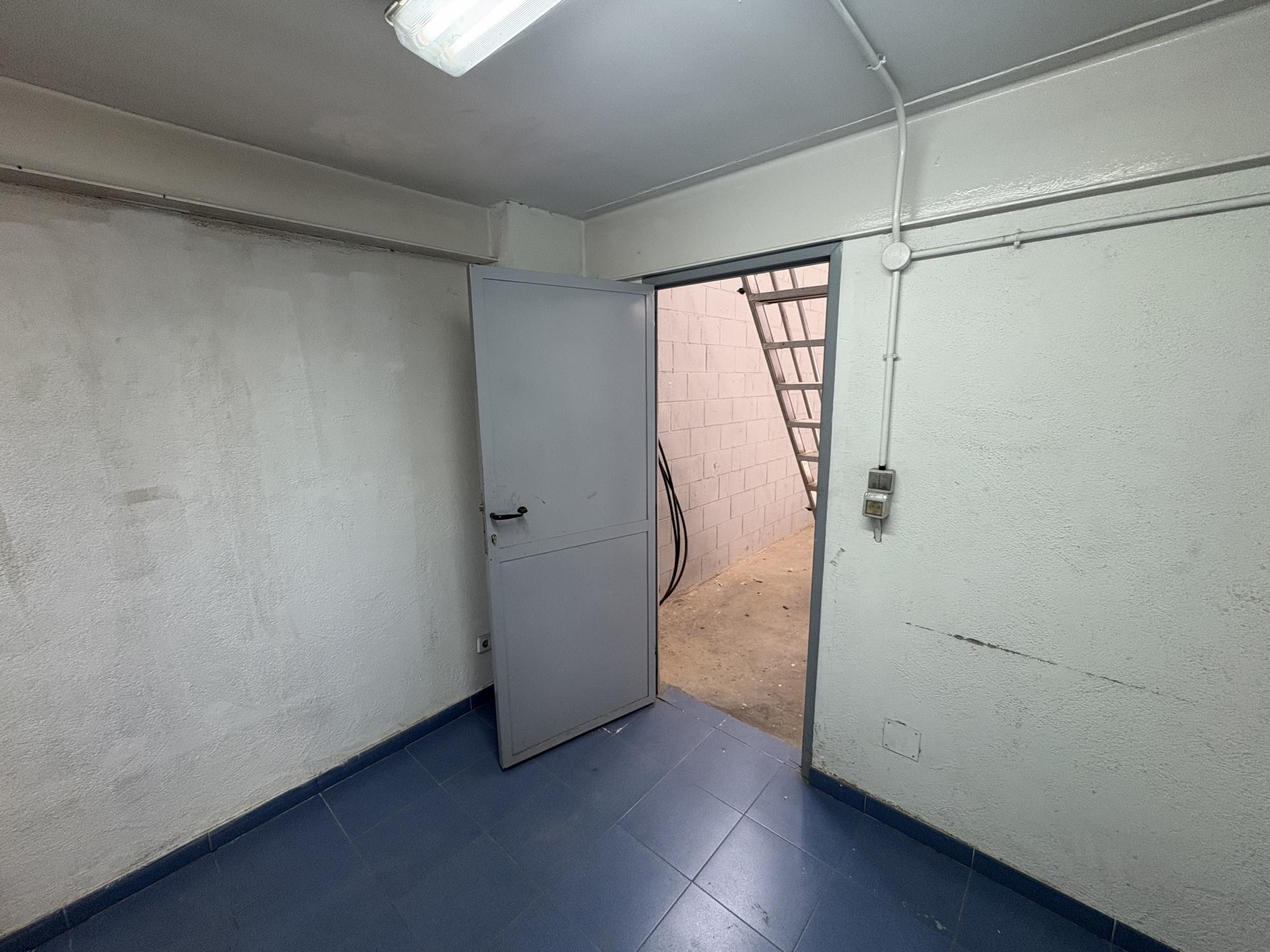 Naves-Venta-Torres de la Alameda-1865591-Foto-10