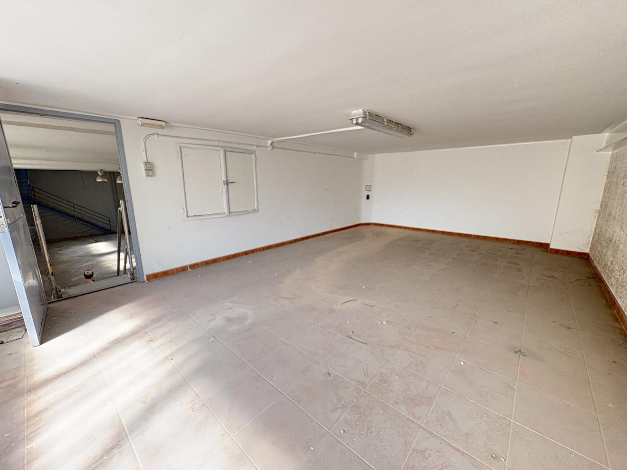 Naves-Venta-Torres de la Alameda-1865591-Foto-12