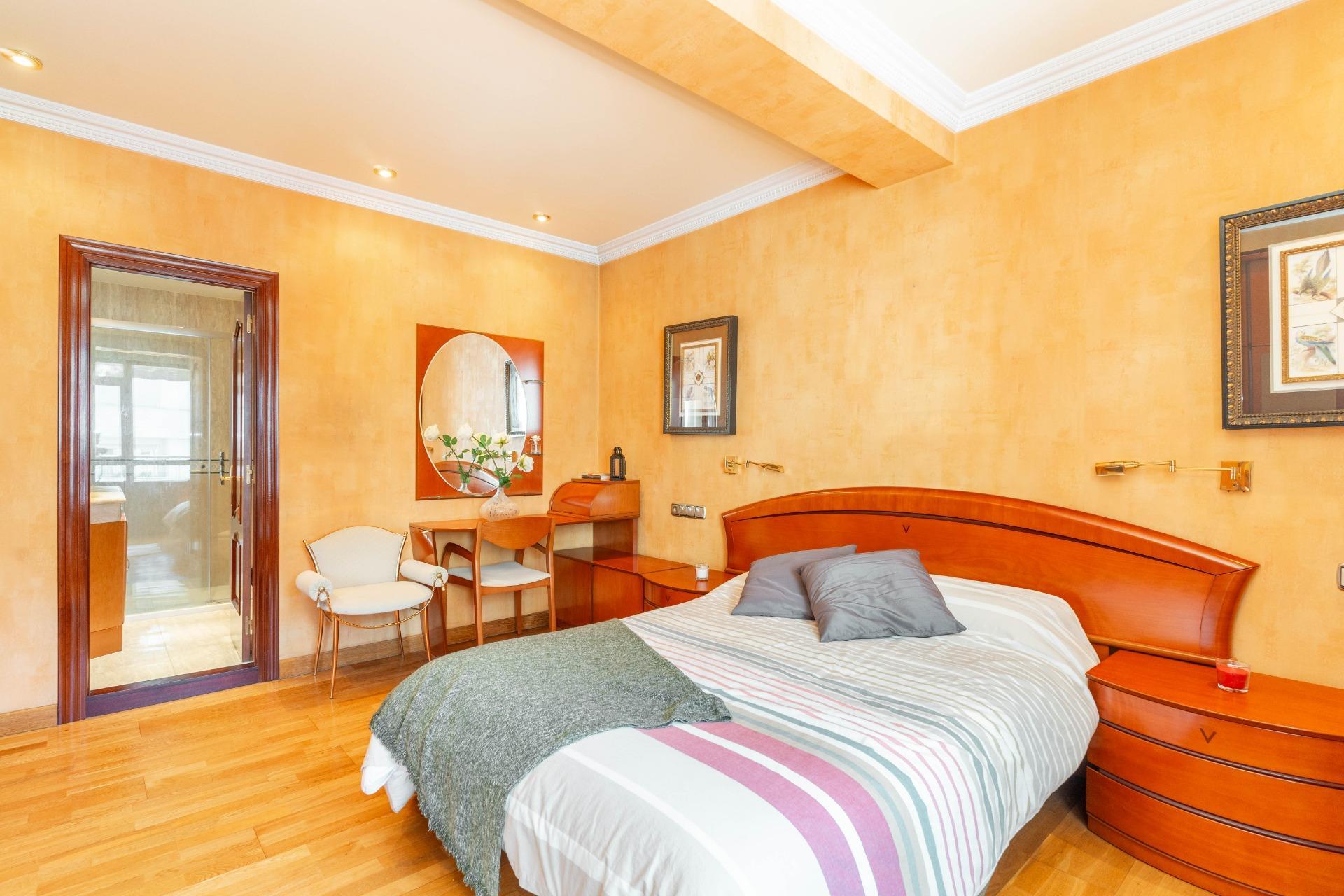 Pisos-Venta-Oviedo-1414465-Foto-4