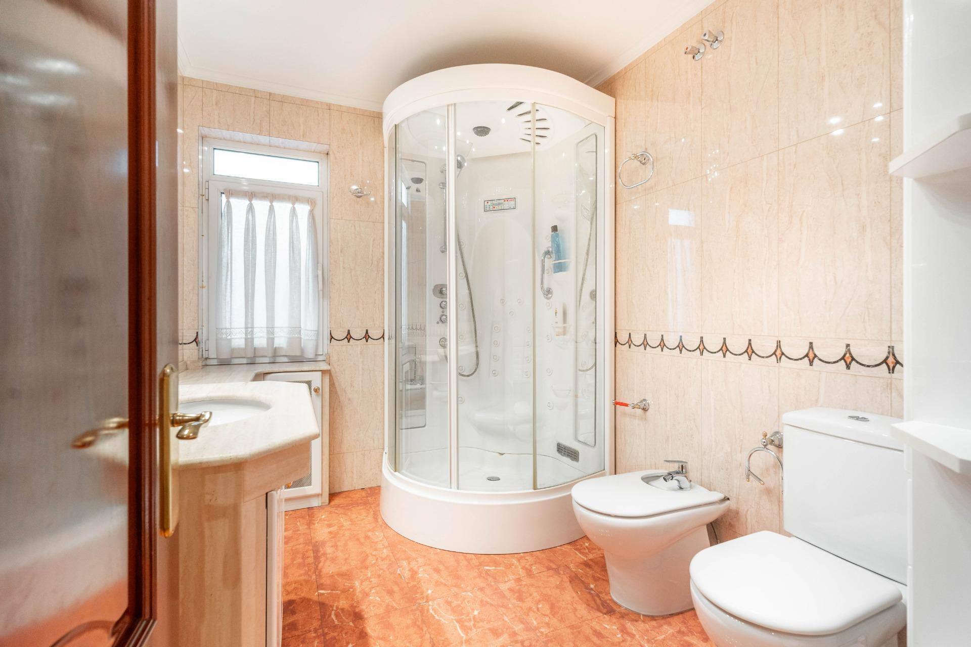 Pisos-Venta-Oviedo-1414465-Foto-17