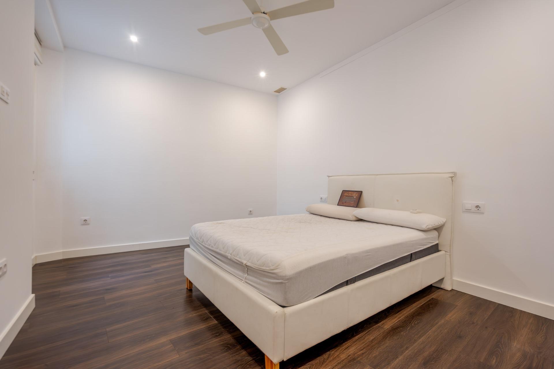 Pisos-Venta-CÃ¡diz-1061473-Foto-12