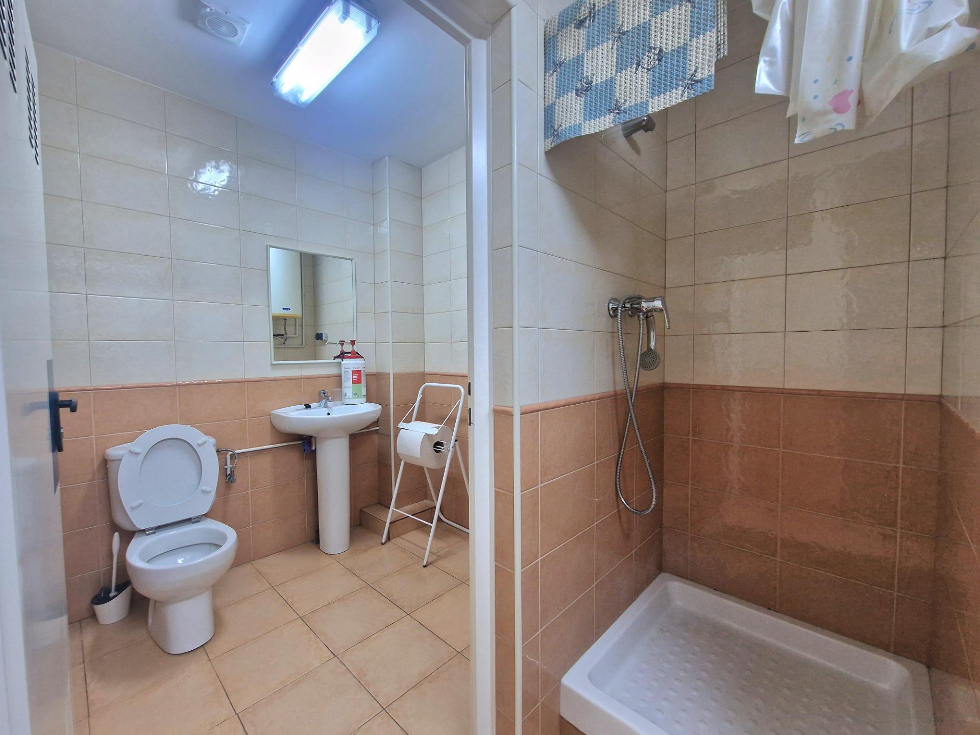 Naves-Venta-Roda de BarÃ -1868146-Foto-9