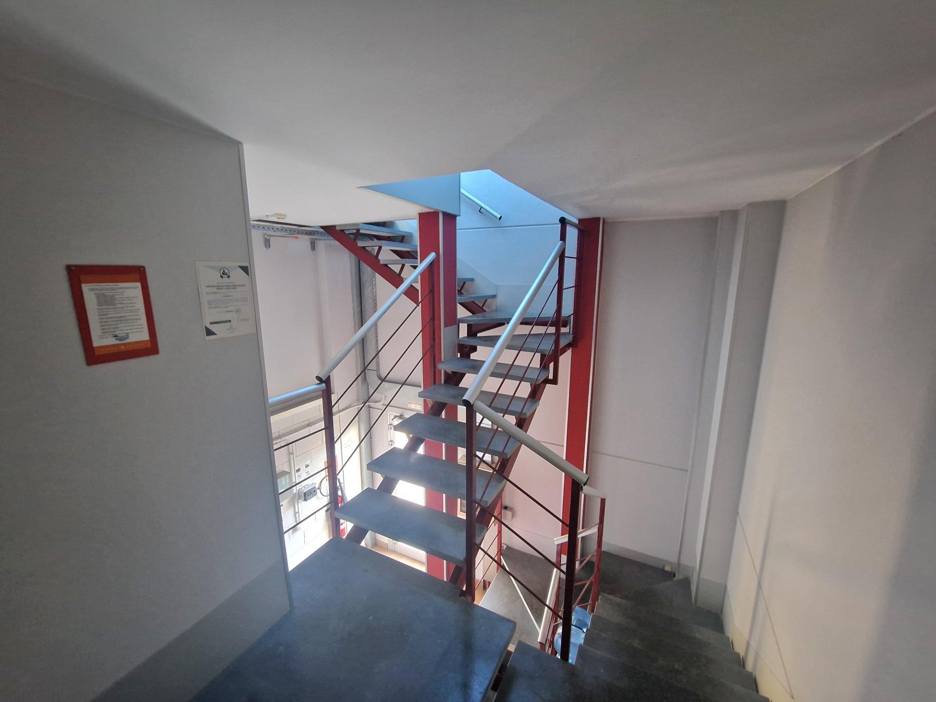 Naves-Venta-Roda de BarÃ -1868146-Foto-20