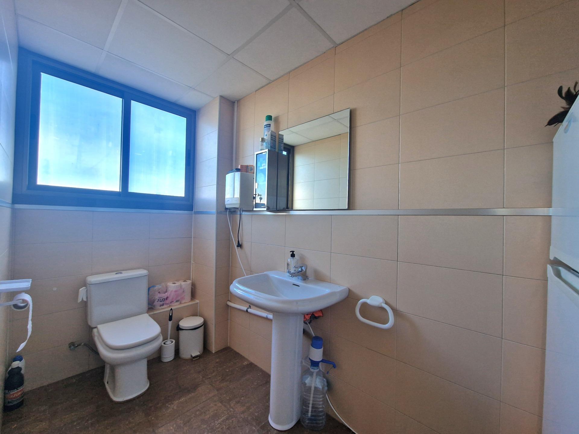 Naves-Venta-Roda de BarÃ -1868146-Foto-21