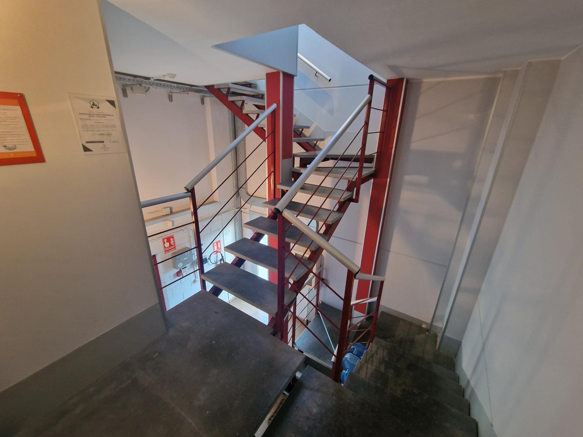 Naves-Venta-Roda de BarÃ -1868146-Foto-26