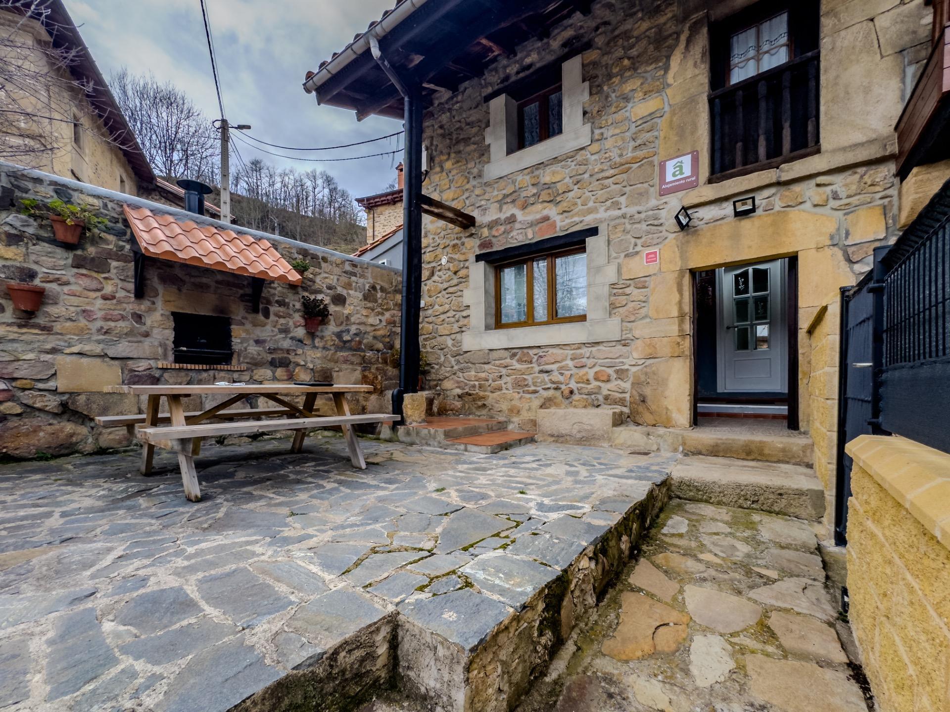 Casas o chalets-Venta-Polaciones-1641620-Foto-2