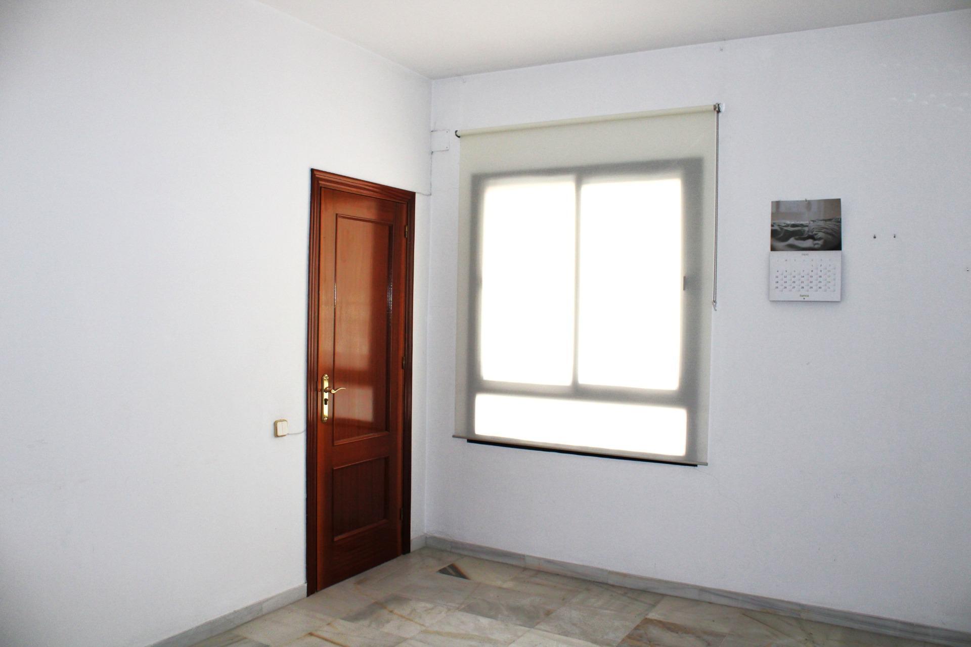 Oficinas-Venta-Dos Hermanas-1866508-Foto-12