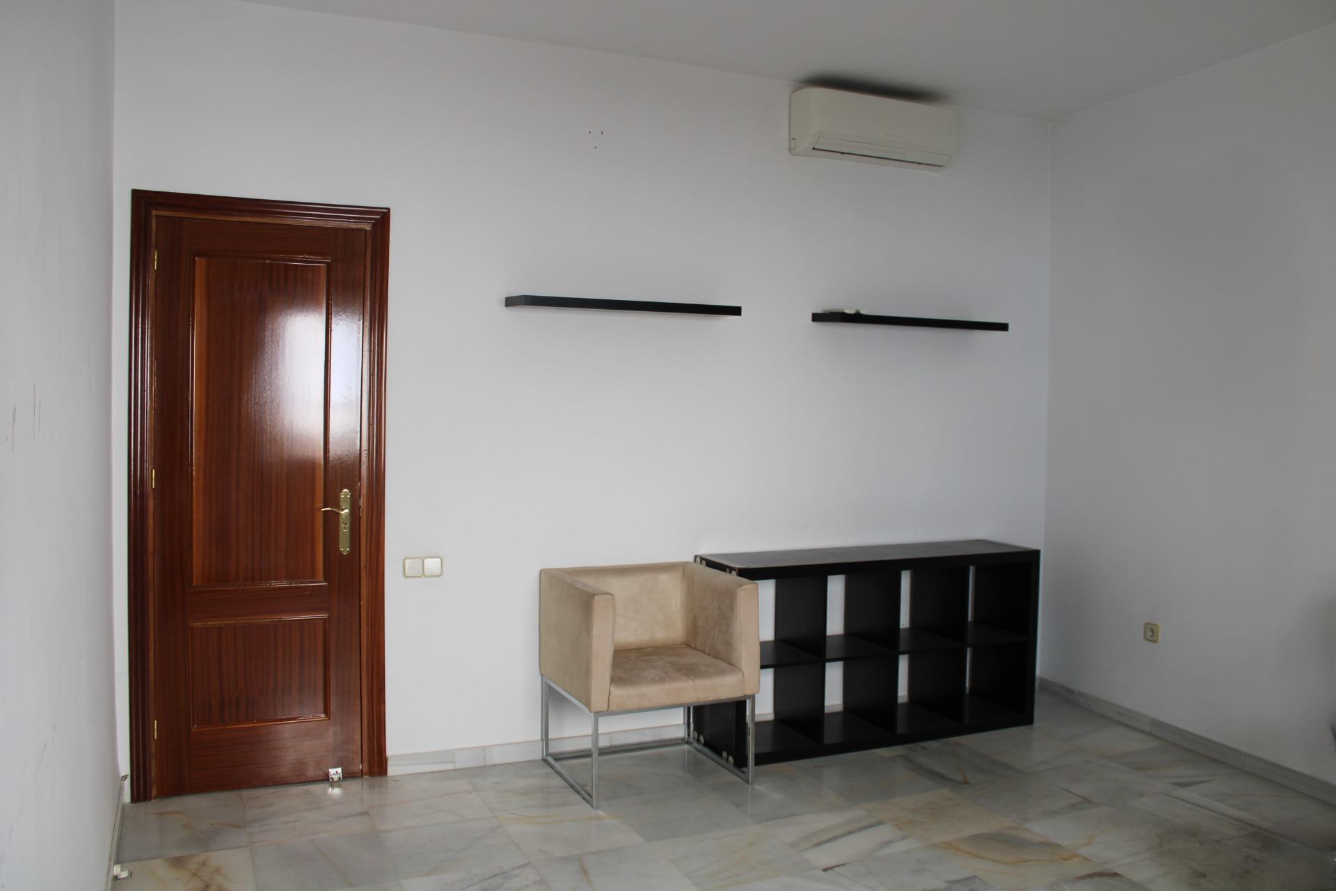 Oficinas-Venta-Dos Hermanas-1866508-Foto-18