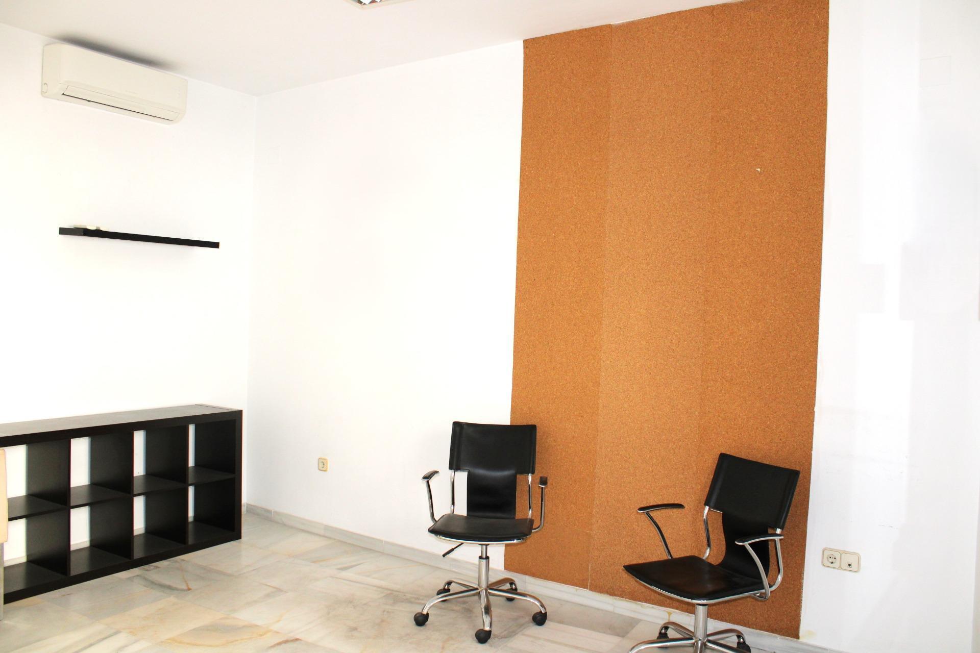 Oficinas-Venta-Dos Hermanas-1866508-Foto-17