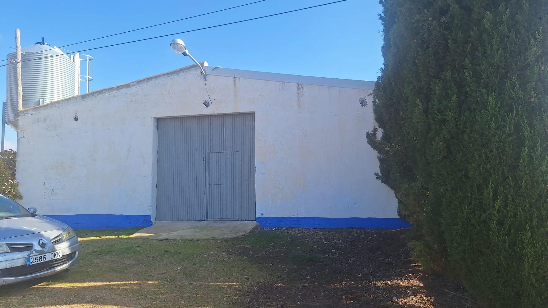 Naves-Venta-Quintanar de la Orden-1480156-Foto-12