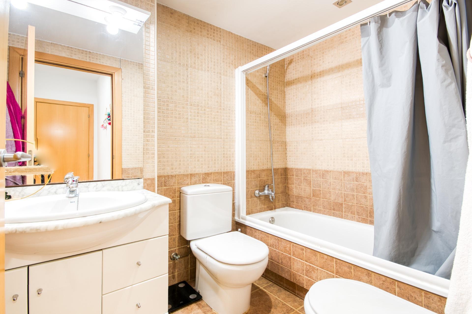 Pisos-Venta-Figueres-1883906-Foto-24