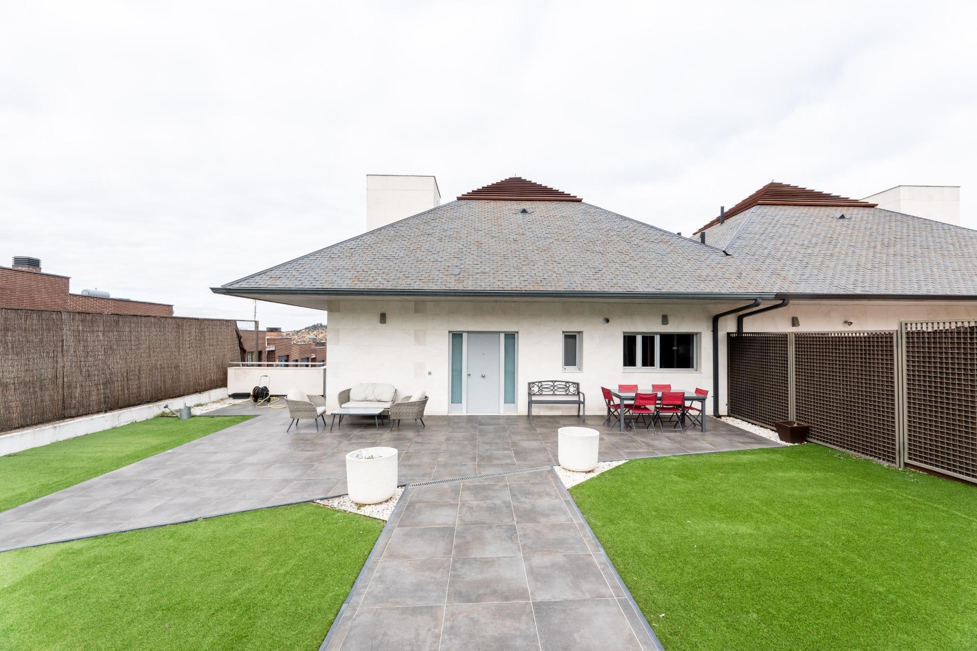 EXCLUSIVO CHALET DE LUJO EN TORRELODONES