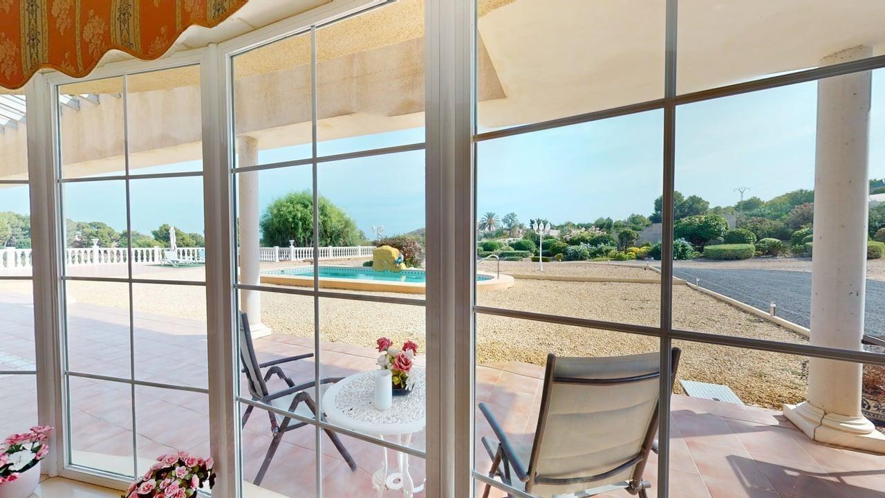 Finca con apartamento independiente ? a solo 10 minutos del mar en Alfaz del Pi
