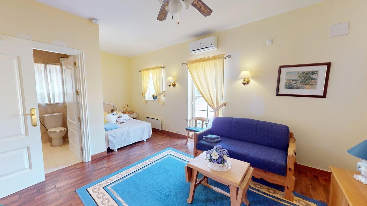 Finca con apartamento independiente ? a solo 10 minutos del mar en Alfaz del Pi