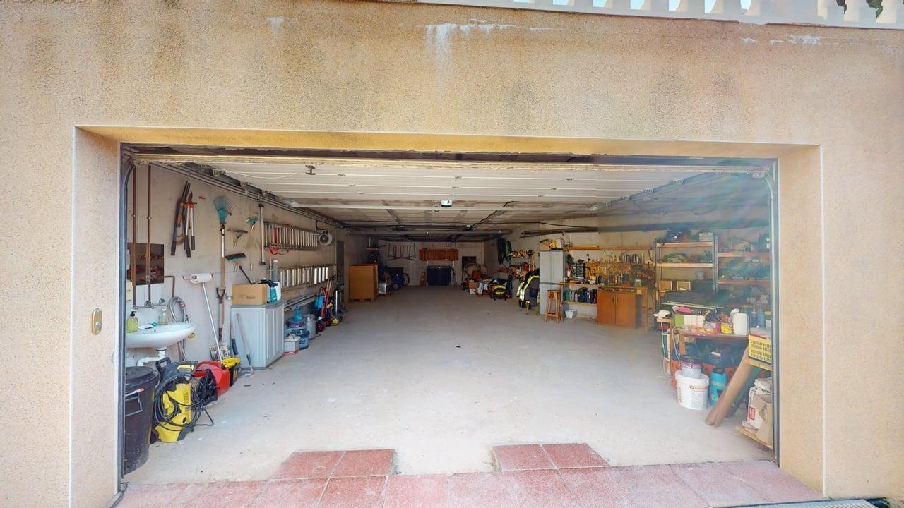 Finca con apartamento independiente ? a solo 10 minutos del mar en Alfaz del Pi