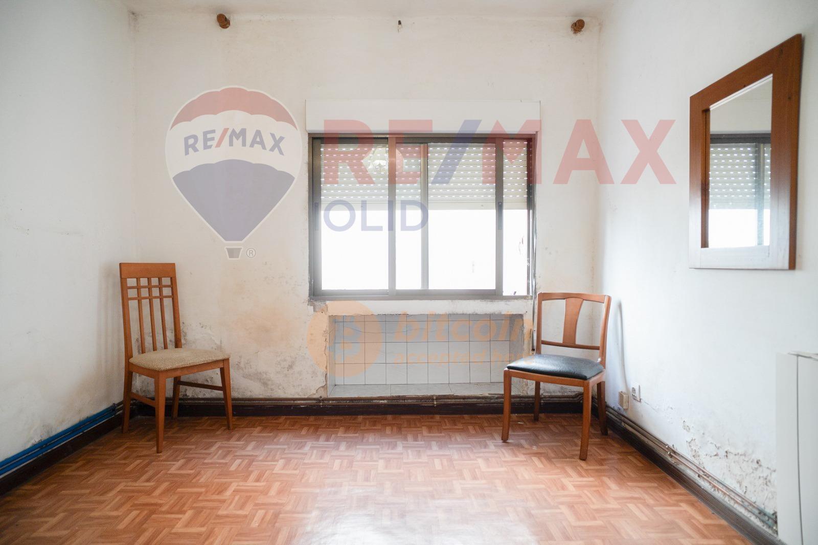 BAJO PARA REFORMA INTEGRAL EN JUAN XXIII, TORRELAVEGA