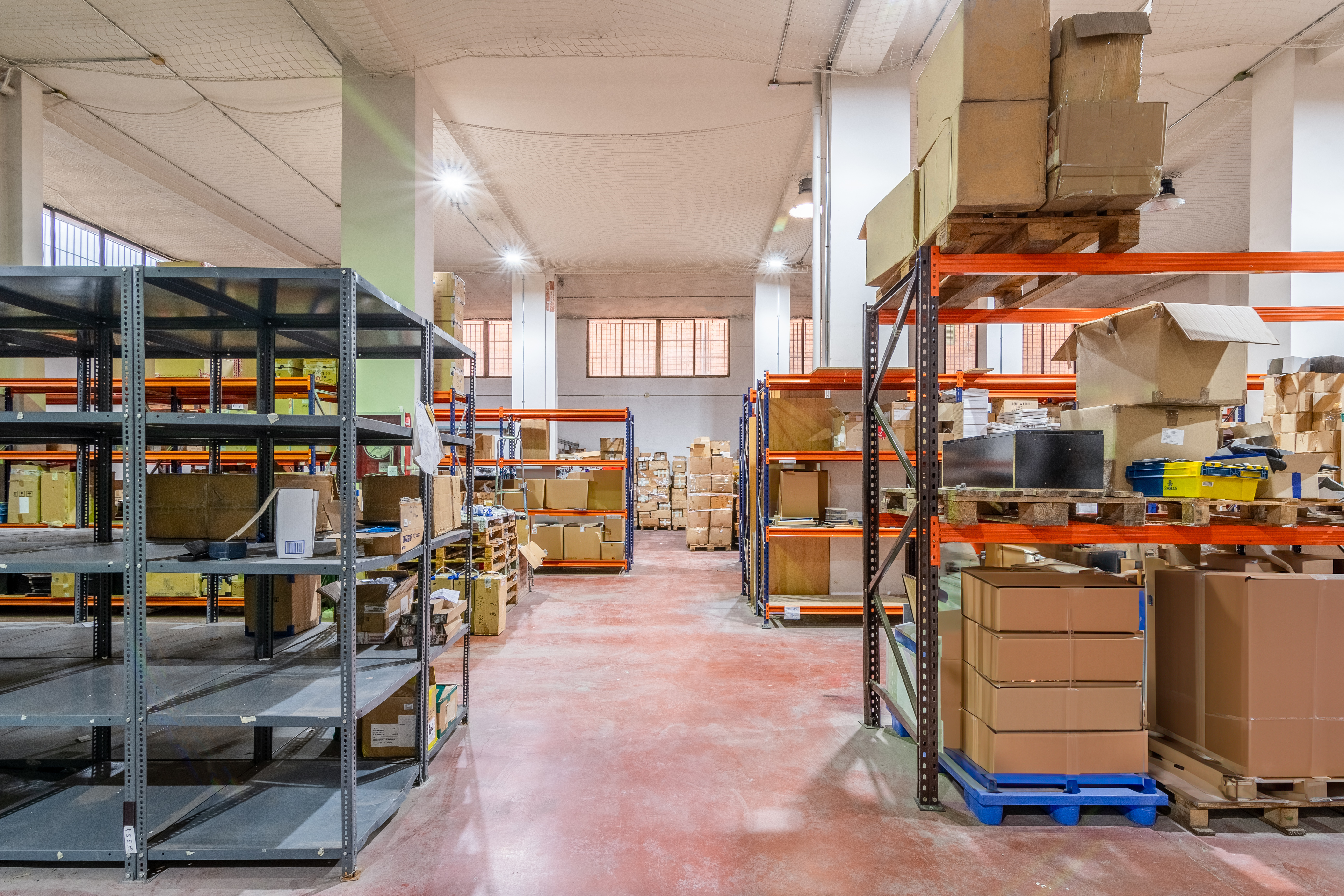 NAVE INDUSTRIAL