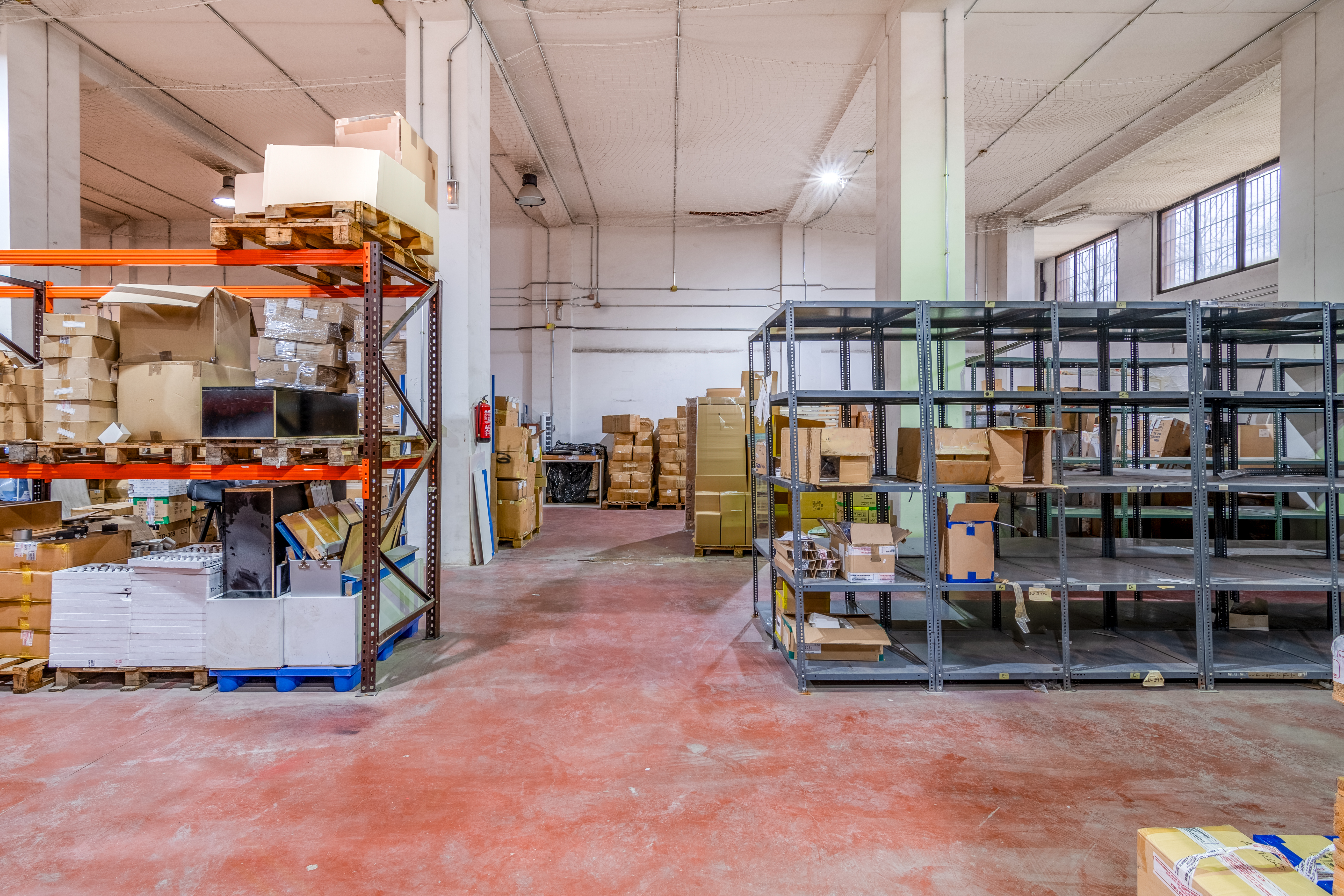 NAVE INDUSTRIAL