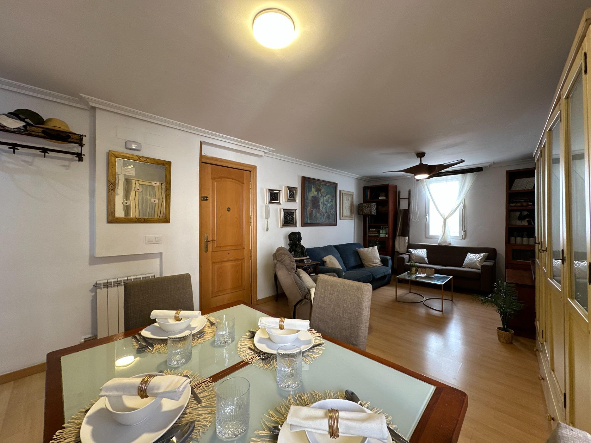 ¡Exclusivo Piso Céntrico en Calle Miguel Servet, Zaragoza: Tu Nuevo Hogar Listo para Disfrutar!