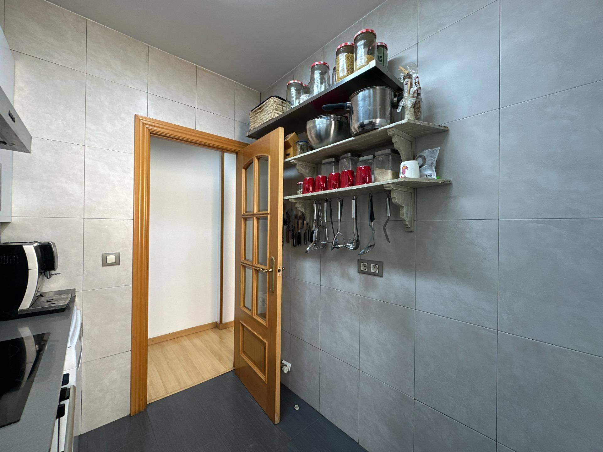 ¡Exclusivo Piso Céntrico en Calle Miguel Servet, Zaragoza: Tu Nuevo Hogar Listo para Disfrutar!