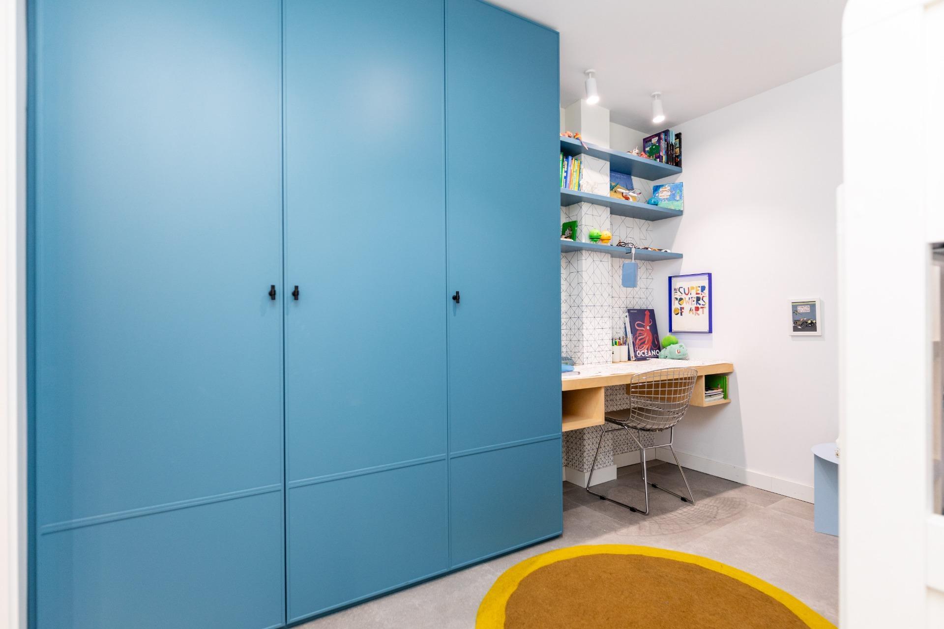 Luminosa vivienda con patio privado en el distrito de Chamartín, Madrid.
