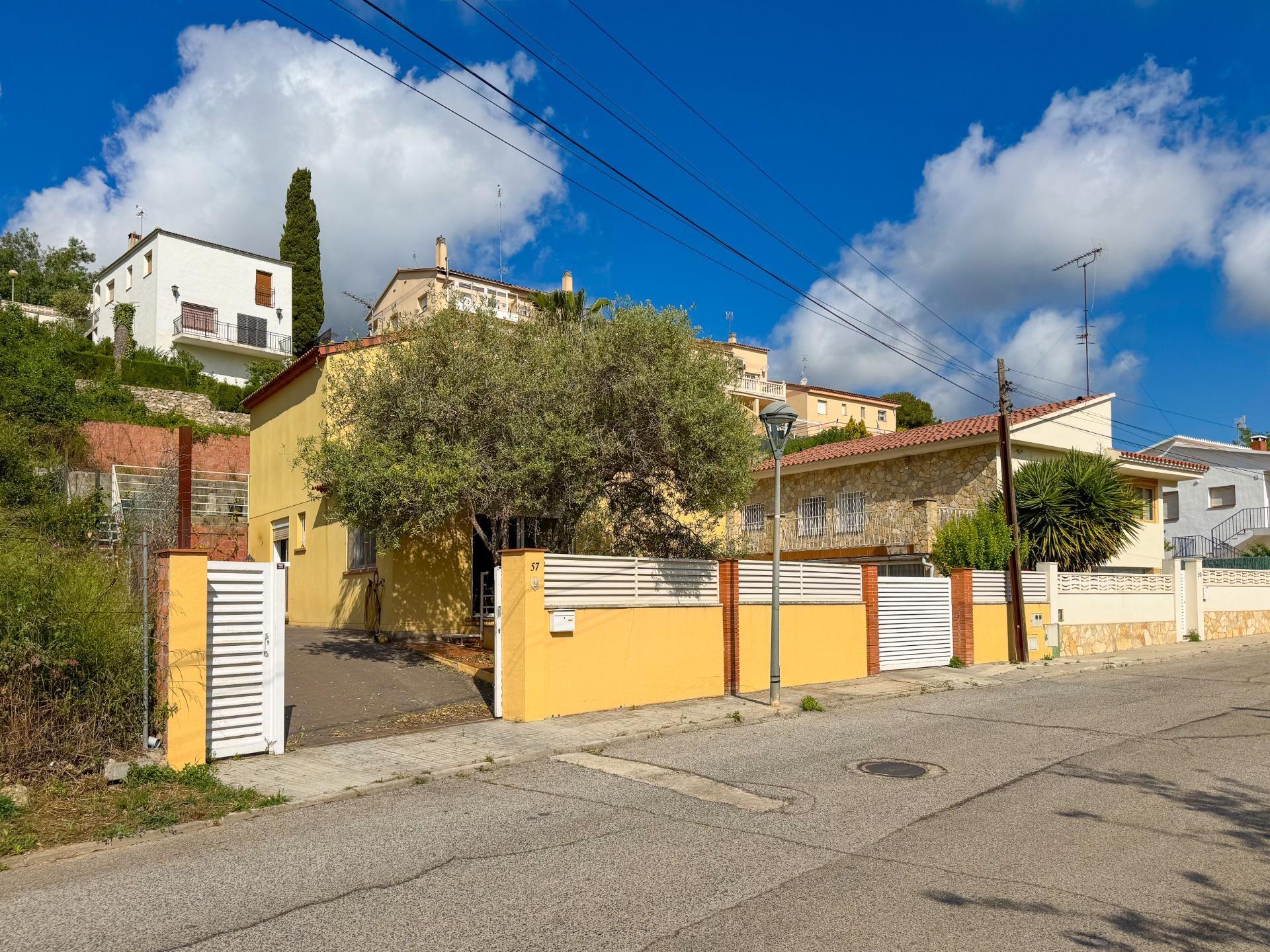 Villa in La Pobla de Montornes