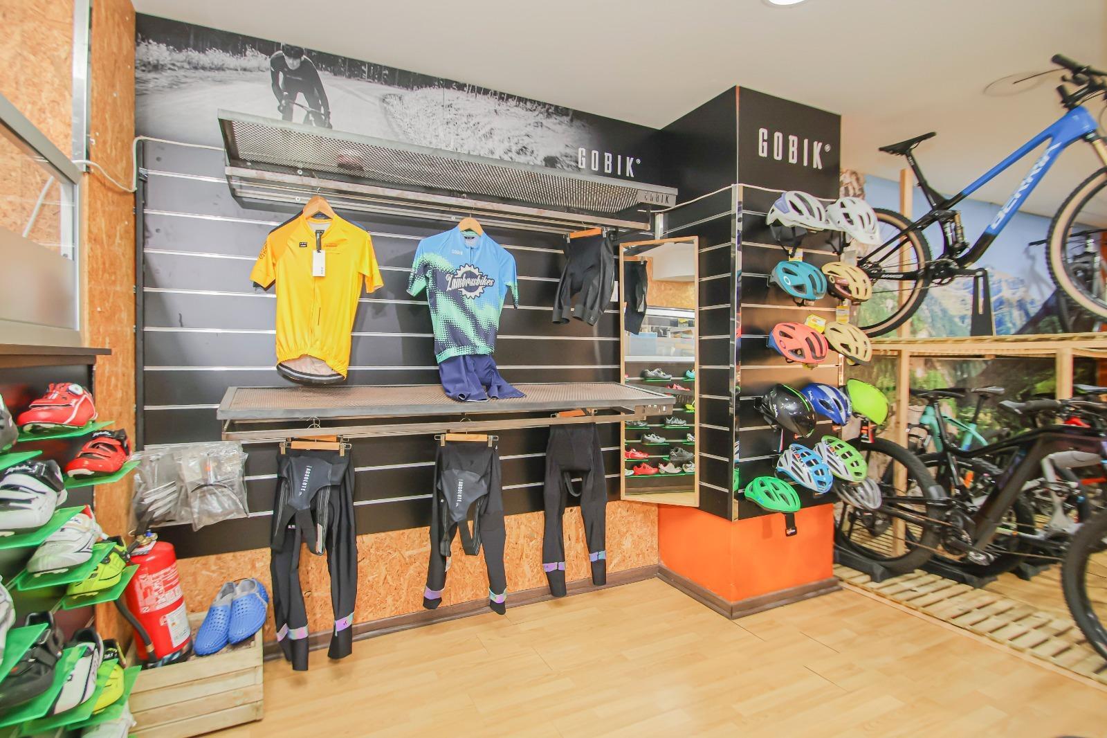 LOCAL COMERCIAL BORMUJOS