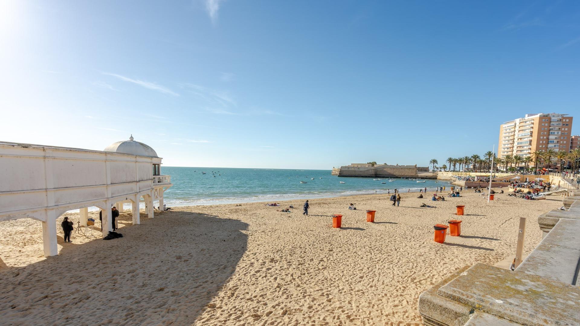 ^**^LUJO Y CONFORT: DESCUBRE ESTE IDILICO PISO EN CADIZ^**^   Descubre la perla de la Costa de la Lu