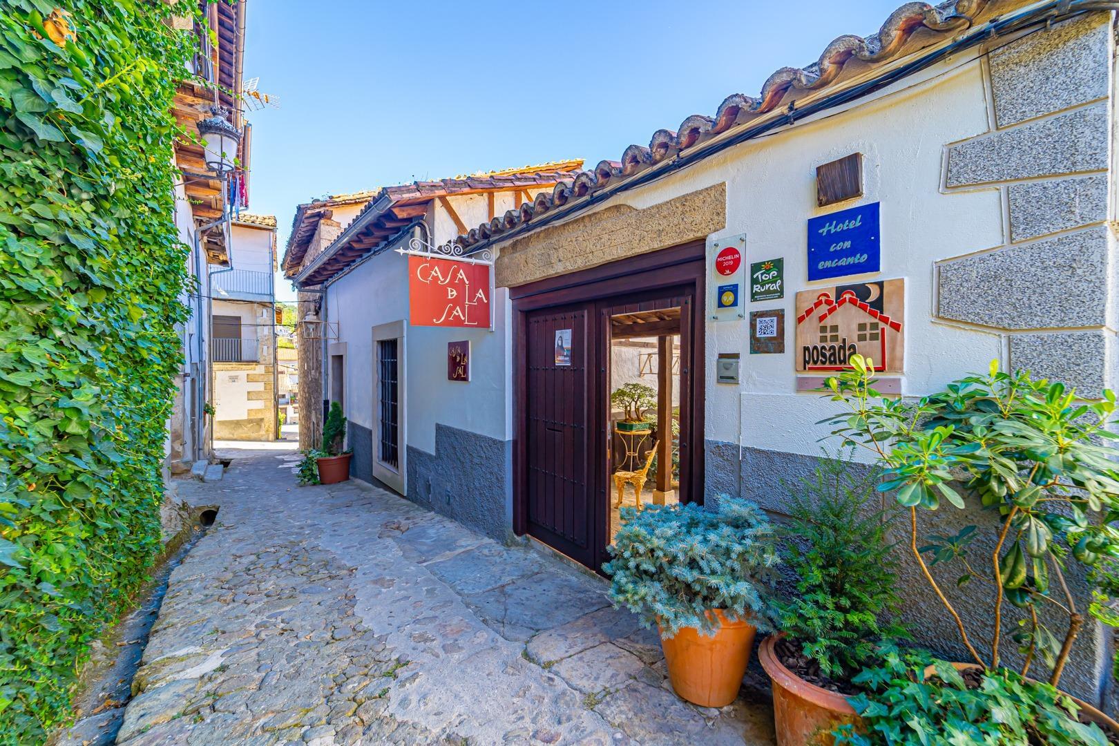 ^**^CASA DE LA SAL^**^EMBLEMATICO HOTEL RURAL DE 3 ESTRELLAS EN EL TURISTICO PUEBLO CANDELARIO^**^ E